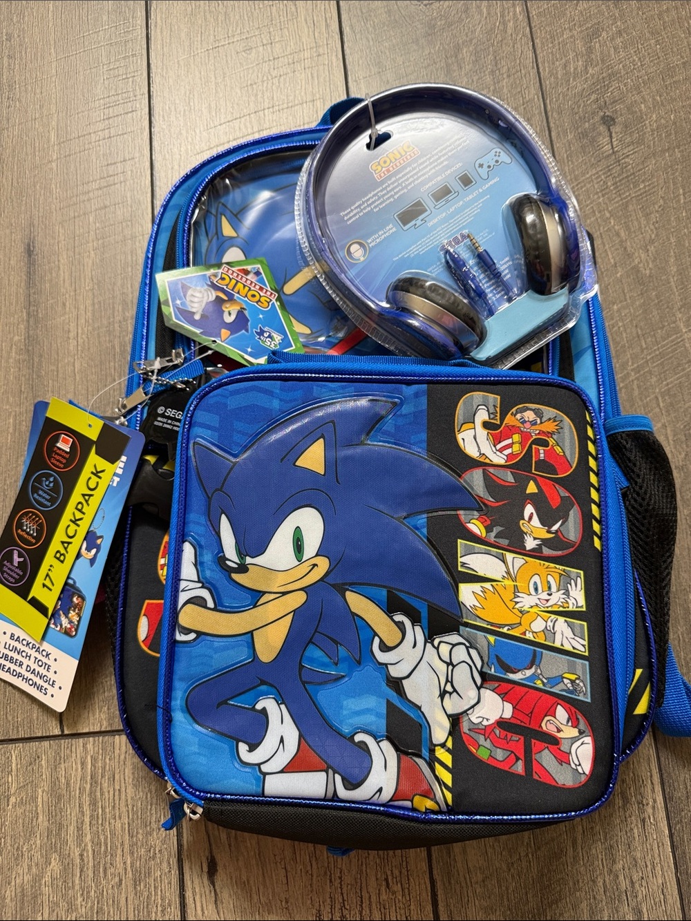 Sonic the Hedgehog 17" Backpack, Lunch Tote and Headphones Set, 3-Piece, Blue